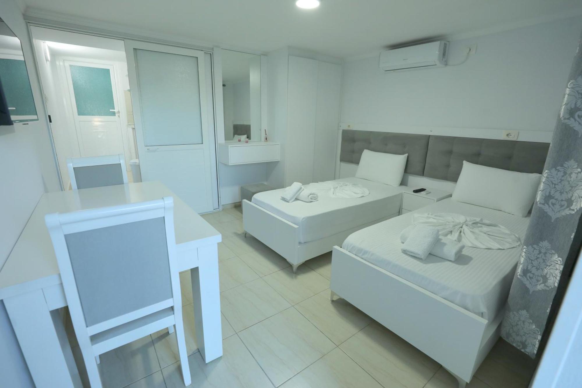 Villa Kevin'S Sarandë Exterior foto